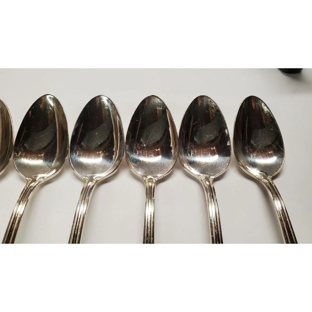 1847 Rogers Silverplate IS Remembrance Teaspoons Flatware Set of 8  (B